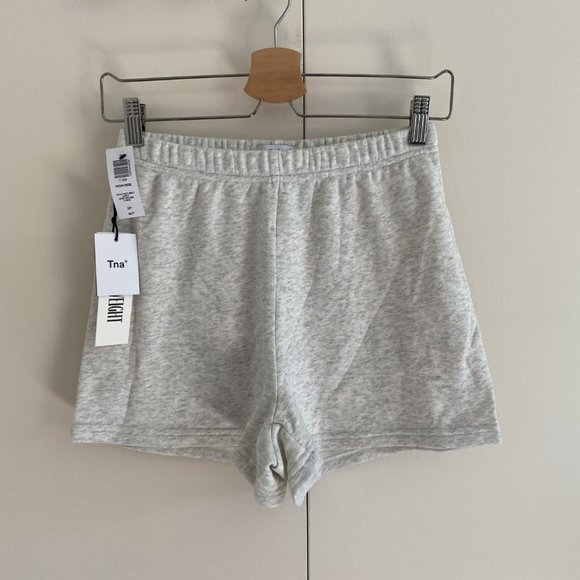 Aritzia TNA Lightweight High Rise Sweatshort - Picture 2 of 4